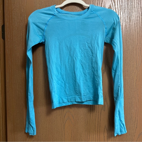 Swiftly Tech Long Sleeve - Picture 2 of 4